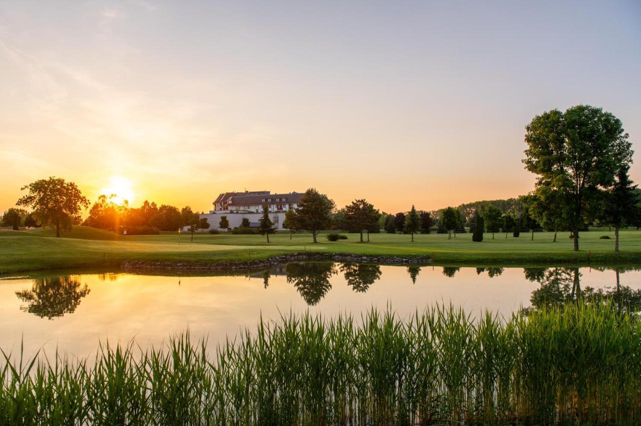 Greenfield Hotel Golf & Spa Buk Bagian luar foto