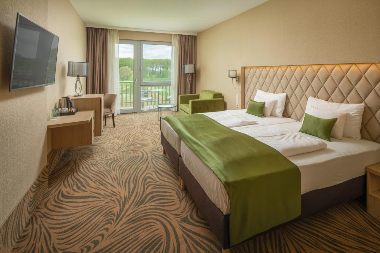 Greenfield Hotel Golf & Spa Buk Bagian luar foto