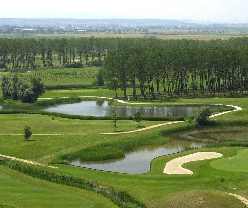 Greenfield Hotel Golf & Spa Buk Bagian luar foto