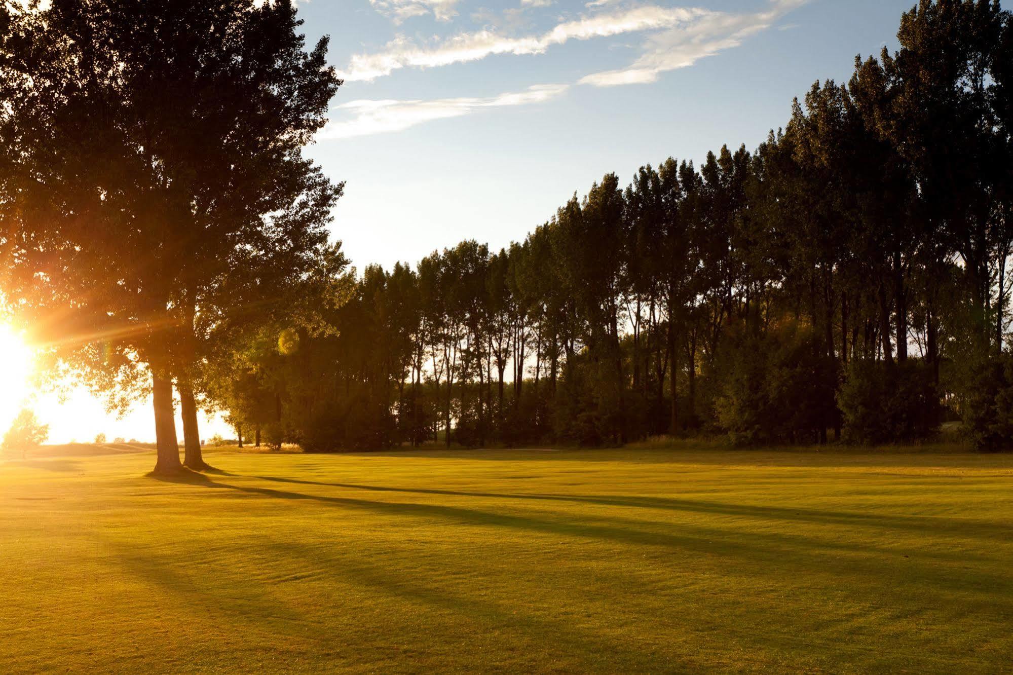 Greenfield Hotel Golf & Spa Buk Bagian luar foto