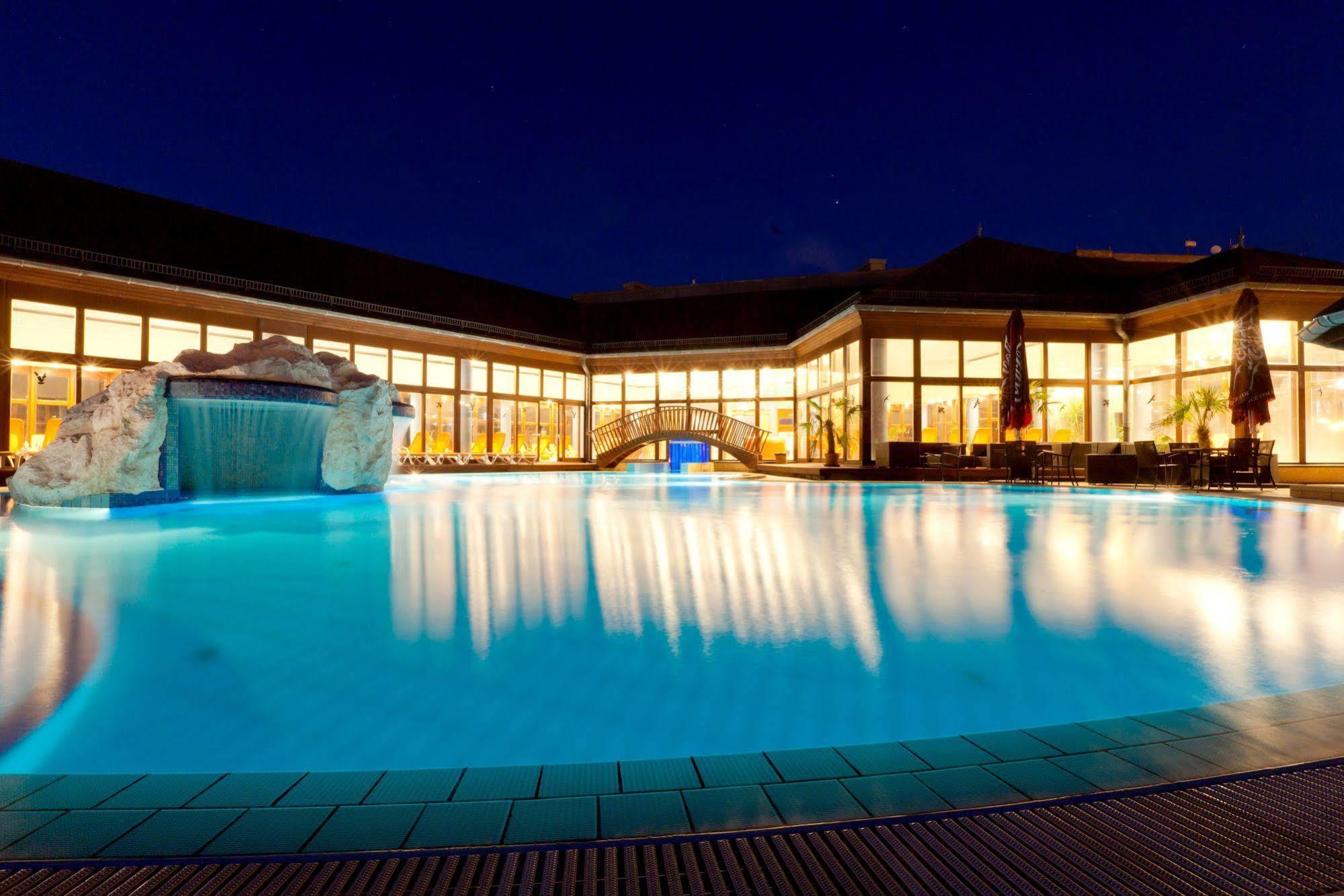 Greenfield Hotel Golf & Spa Buk Bagian luar foto